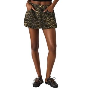 Steve Madden Bubble Mini Skirt Women’s Size 4 Leopard Print Denim Micro Mini